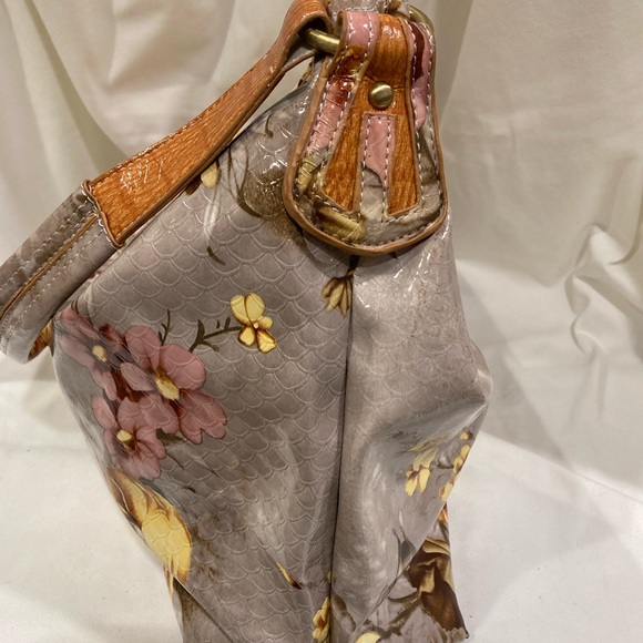 New ( without tags ) Fashion Handbag - Picture 2 of 6